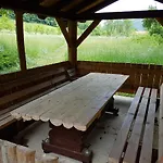 Feriehus Eko House Dobrenica