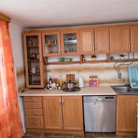 Holiday home Eko House Dobrenica *