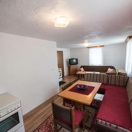 Holiday home Eko House Dobrenica *