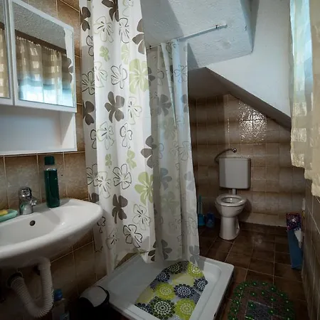 Eko House Dobrenica Tatil Evi *