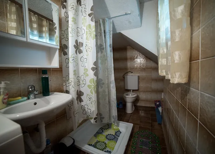 度假居 Eko House Dobrenica *